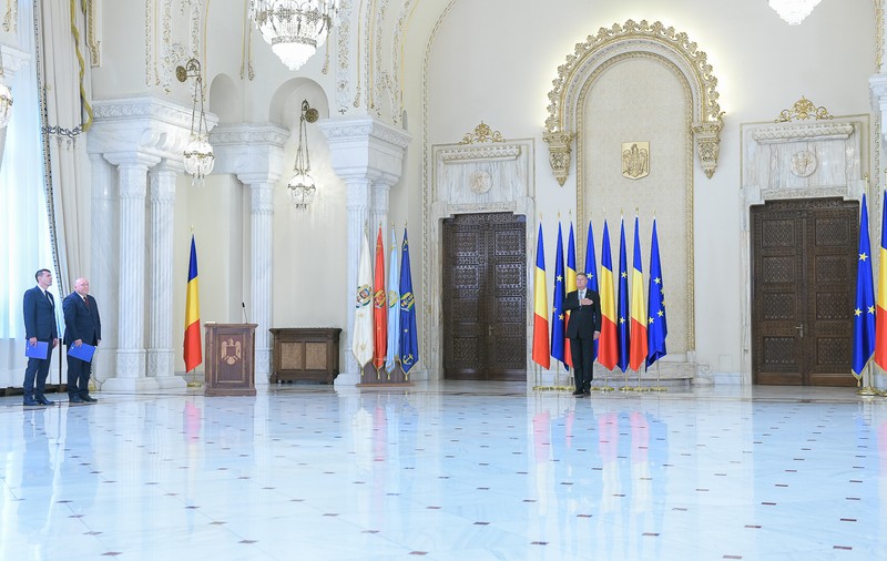 Cristian Deliorga şi Gheorghe Stan au devenit judecători ai CCR. Aceştia au depus jurământul de învestitură, la Palatul Cotroceni