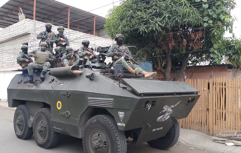 Armata și poliția au folosit tancuri pentru a-l captura pe fratele lui „Fito”, liderul celui mai influent cartel criminal din Ecuador