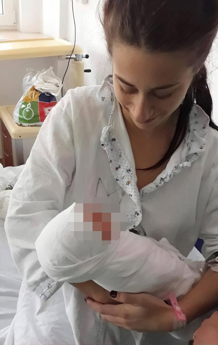 Ana Maria Păduraru a născut o fetiță perfect sănătoasă