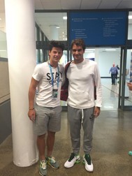 Piteșteanul, alături de idolul Federer, la Australian Open 2017 FOTO: Colecția personală
