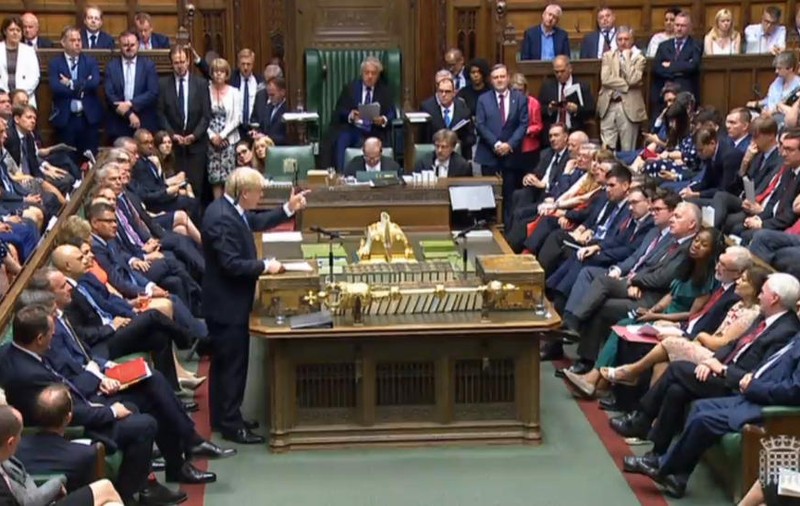 Camerei Comunelor avertizează: Suspendarea parlamentului britanic până la 14 octombrie, un scandal constituţional
