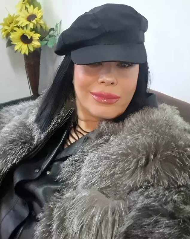 Mariana Moculescu susține că a fost hărțuiță de fostul soț al proprietarei care o execută silit: „A tras de mine să mă sărute”