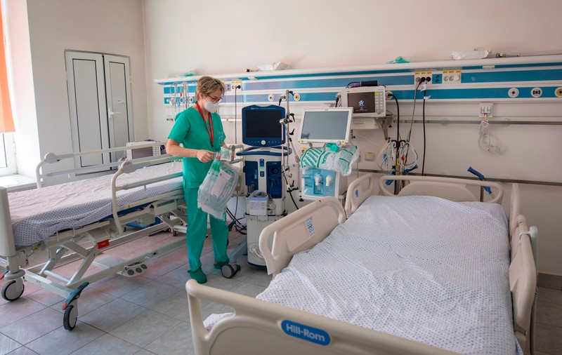 MApN respinge acuzația lui Voiculescu, potrivit căreia ROL 2 nu ar raporta corect decesele COVID