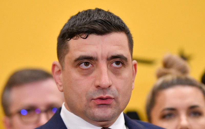 George Simion, prima reacție după ce a refuzat să participe la dezbaterea electorală de la TVR, unde au fost toți ceilalți 10 candidați