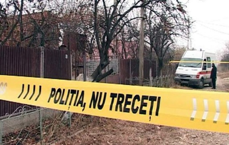 Un bărbat s-a dus să-și viziteze un prieten, dar a sfârșit prin a-l lovi pe acesta cu un topor în cap! Agresorul a fost reținut