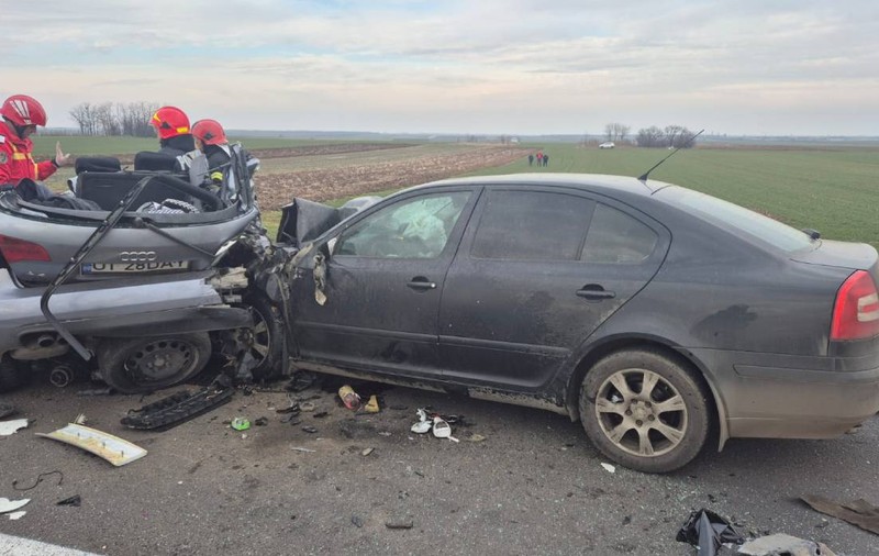 Greșeala fatală care i-a adus moartea unei tinere de 19 ani și bunicii sale, la Zănoaga, în Dolj. Avea permis de conducere numai de o lună