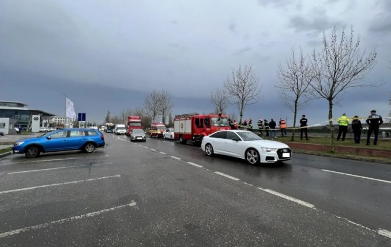 Cadavrul unui bărbat, descoperit în râul Dâmbovița din București. Trecătorii au alertat Poliția
