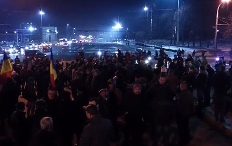 Manifestație la Chișinău, în semn de solidaritate cu protestele din România