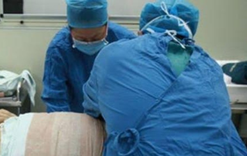 Medicii ameninţă cu proteste dacă nu va fi soluţionată problema gărzilor