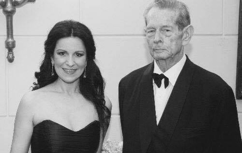 Soprana Angela Gheorghiu: "Dumnezeu să îl odihnească în pace pe Regele nostru iubit, Mihai!"