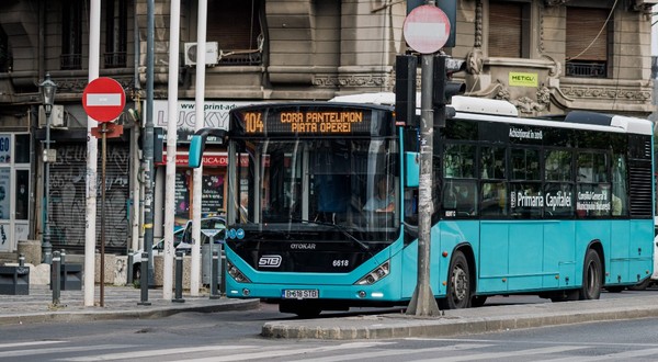 În București, tarifele pentru transportul public au crescut cu cel puțin 10% între 2023 și 2026. Sursă foto: Shutterstock