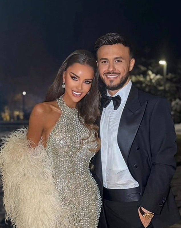 Cum a apărut Bianca Drăgușanu la botezul nepotului lui Gabi Bădălău. Vedeta a schimbat două ținute