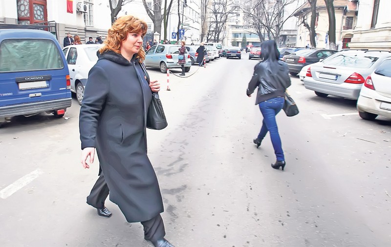 Fiica nelegitimă a lui Adrian Păunescu vrea numele şi averea 