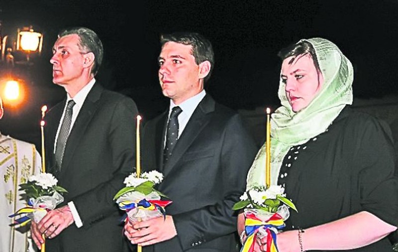 Familia regală, despărţită de Paşte 