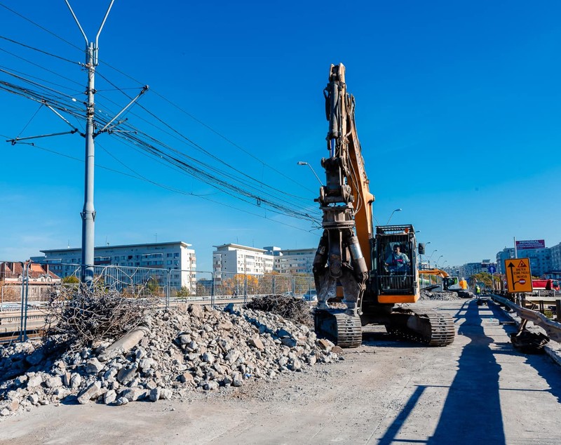 Podul Grant se va redeschide în martie pentru circulația mașinilor, promite Nicușor Dan