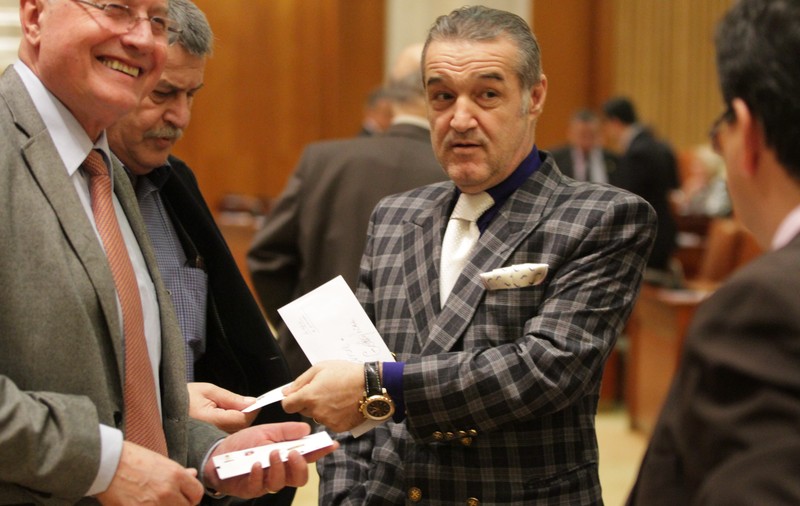 STEAUA / Confesiuni din puşcărie! Pasaje memorabile din cartea lui Gigi 