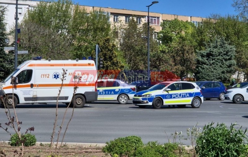 Femeia care s-a aruncat din ambulanță, la Constanța, în timp ce era dusă la spital pentru că băuse detergent, a murit