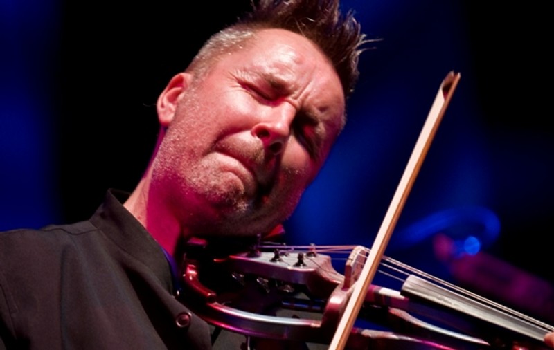 Violonistul Nigel Kennedy, îndrăgostit de “Țara lui Enescu”