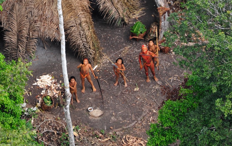 Zece membri ai unui trib amazonian au fost uciși de căutătorii de aur