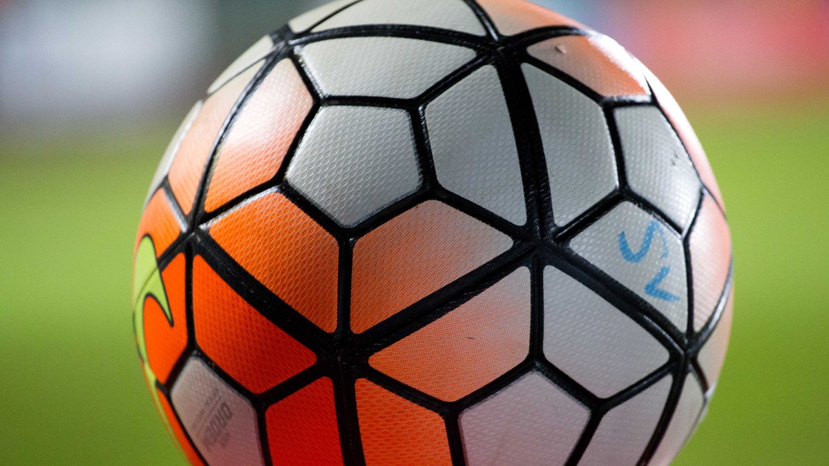 Minge de fotbal (FOTO: HEPTA)
