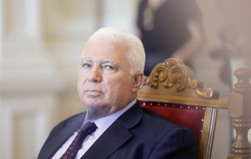RĂZGÂNDIREA DOMNULUI LĂZĂROIU. Fostul judecător CCR îl confirmă pe Morar: „Am fost sunat să nu candidez”. Nu spune de către cine, dar adaugă: „Le-am spus celor de la SRI că vor lua plasă”