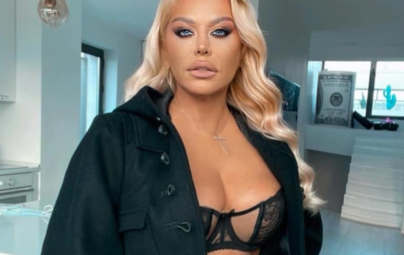 Loredana Groza, în pantaloni mulați și bluză transparentă la sala de fitness. Ce sacrificii face pentru a se menține