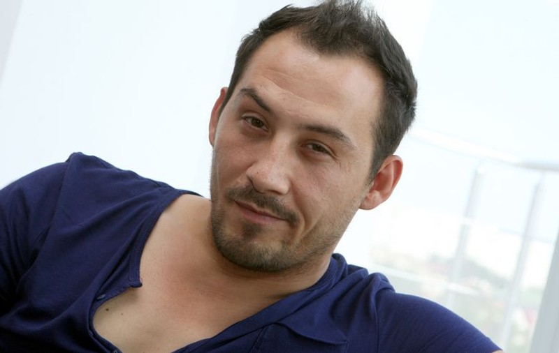 Ștefan Stan a lansat piesa "Hipnotizantă". Ascultă melodia care este dedicată Andreei Mantea și spune-ne dacă îți place!