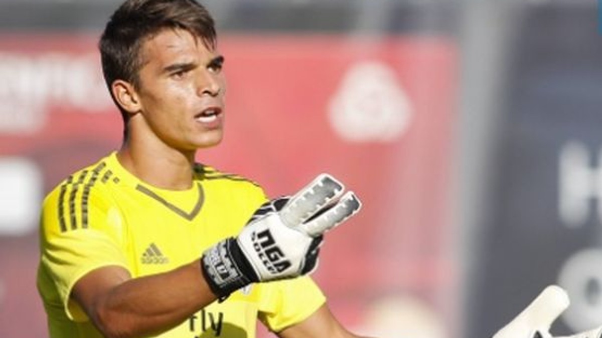 Astra l-a transferat pe portarul portughez Miguel Santos