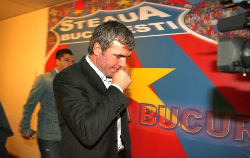 Hagi și-a spus părerea despre războiul CSA - FCSB: ”Inimile fanilor  sunt «varză» acum”. ”Regele” i-a transmis lui Becali ce ar trebui să le dea celor de la Armată