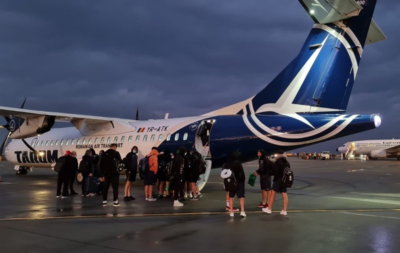 Suspiciuni de Omicron în România: trei persoane repatriate din Africa de Sud, confirmate cu COVID