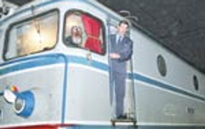'Imi place sa-mi petrec Revelionul pe locomotiva'