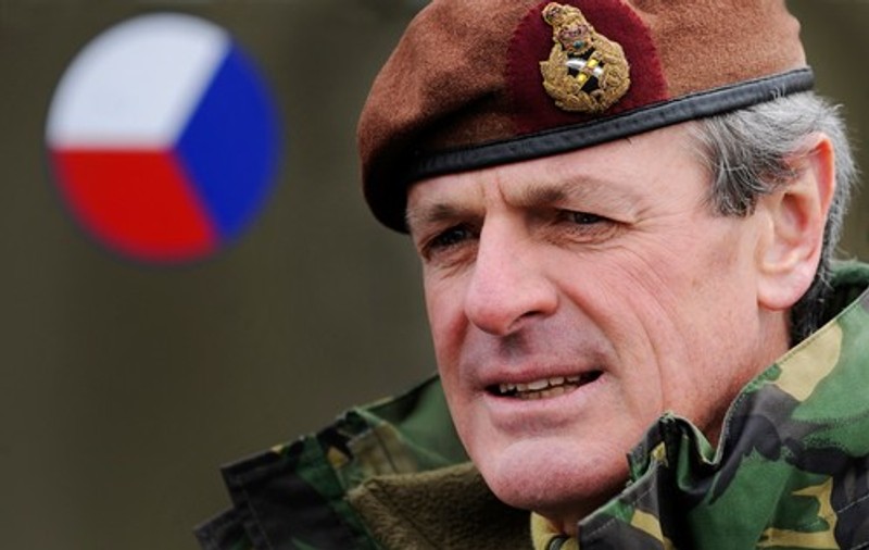 NATO trebuie să se pregătească de un război cu Rusia, avertizează un general britanic de top. „Rusia nu este un stat național, este un imperiu” 