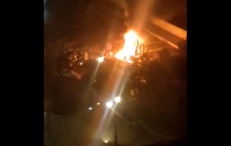 O mașină a explodat lângă sediul guvernului din regiunea separatistă Donețk