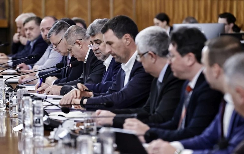 Bugetul pe 2025 a fost aprobat de Guvern. Ce ne spune el, despre salarii și prețuri, în afară de gaura de 50 de miliarde de lei