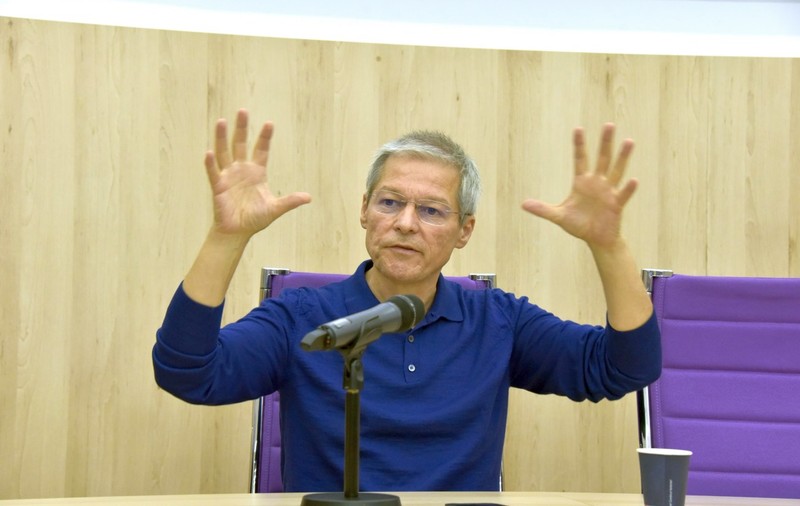 Ce șanse are Dacian Cioloş să fie șef la SIE sau SRI: „Eu cred că e o glumă. Noi nu îl votăm”