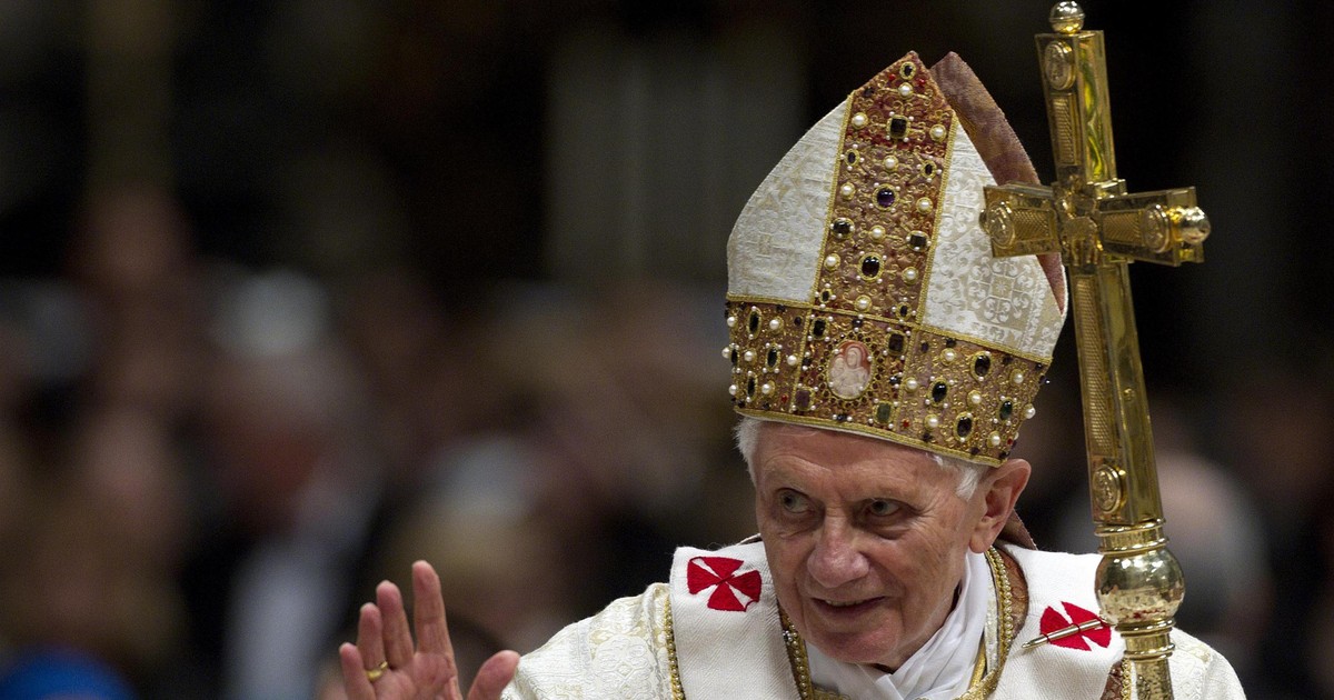 Papa Benedict al XVI-lea a împlinit 90 de ani. Aniversarea coincide cu Paștele
