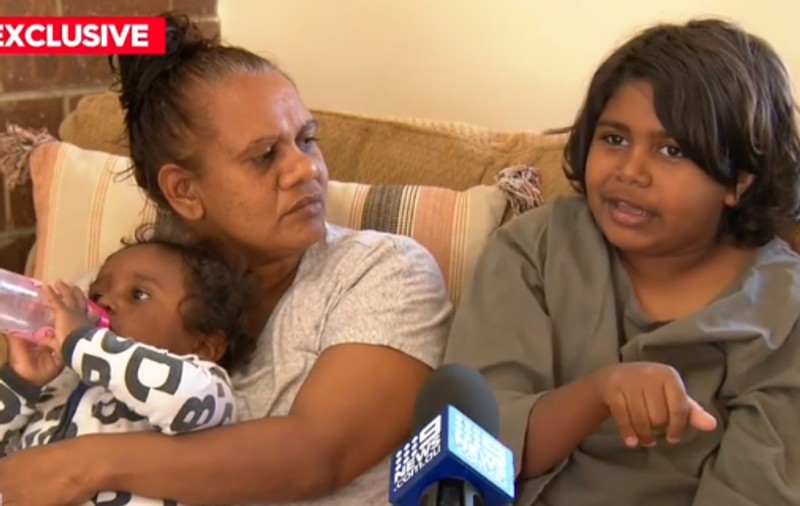 Un băiat de 9 ani și-a salvat fratele de 1 an și mama din casa cuprinsă de un incendiu: „E un erou”