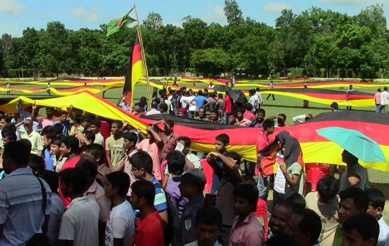 Gest superb al unui fermier din Bangladesh pentru o națională prezentă la Campionatul Mondial de fotbal Rusia 2018. ”E cel mai mare” | VIDEO