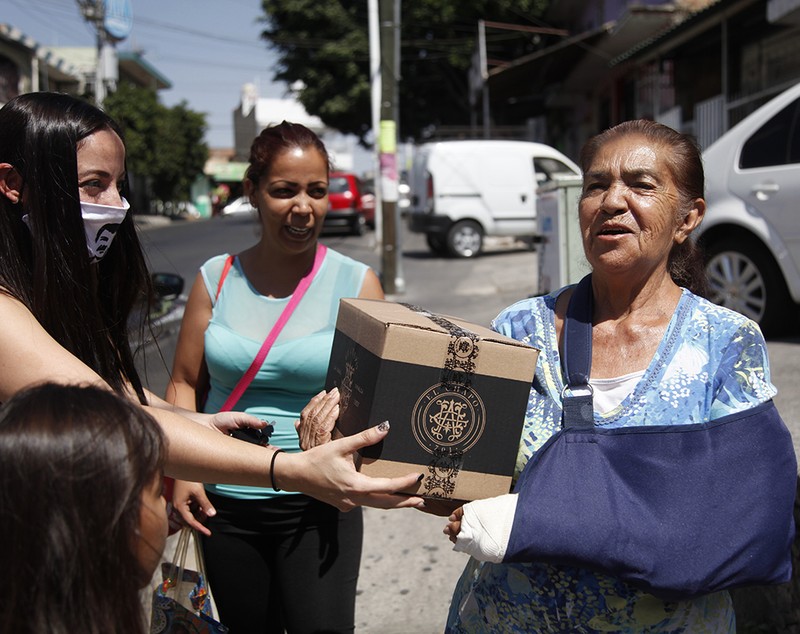 Narcotraficanții mexicani, responsabili de moartea și suferințele a milioane de oameni, distribuie pachete de ajutor familiilor sărace, în criza COVID-19