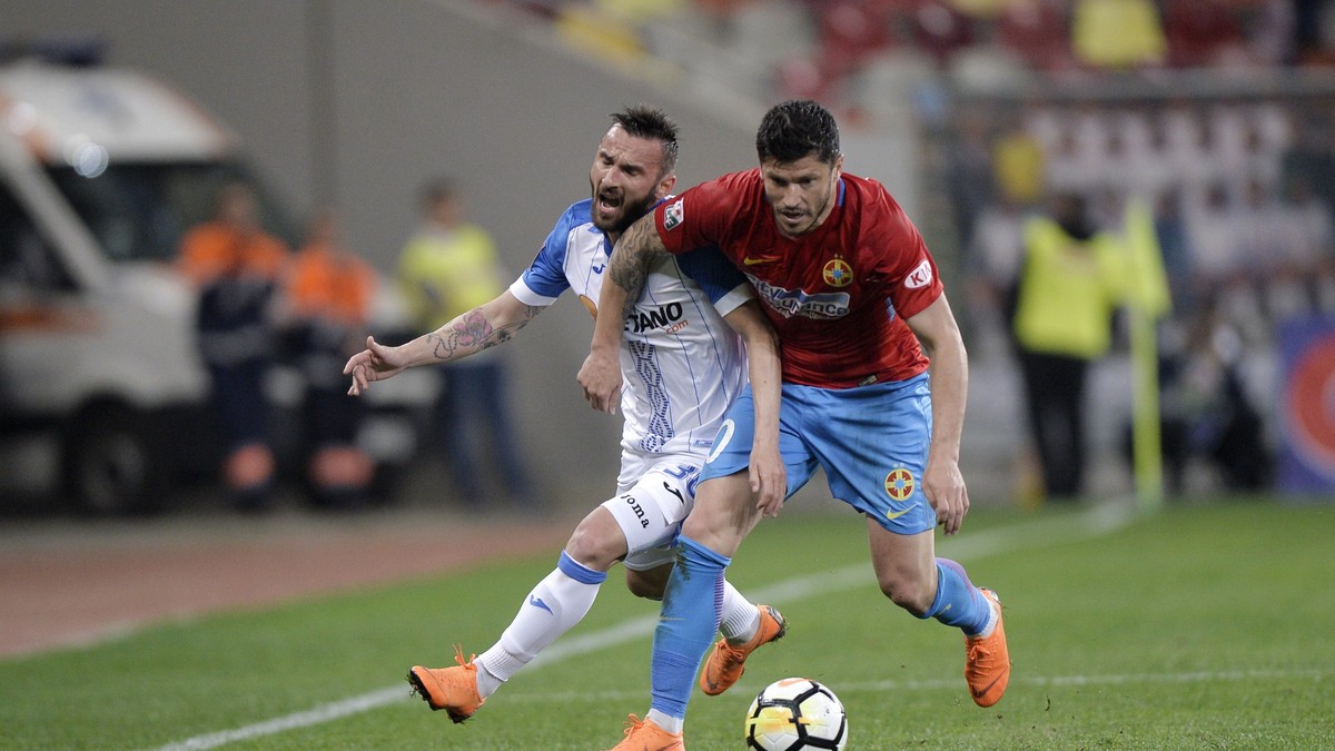 Liga 1 la fotbal, etapa 3, play-off. FCSB - CSU Craiova. Alibec, în dreapta, a tras de multe ori cu folos la poarta oltenilor