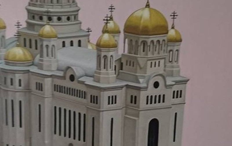 Două lucrări despre Catedrala Mântuirii Neamului au stârnit mâhnirea preoților din Timișoara. Tabloul cu un Diavol la ușa catedralei, dat jos de pe un perete al Memorialului Revoluției