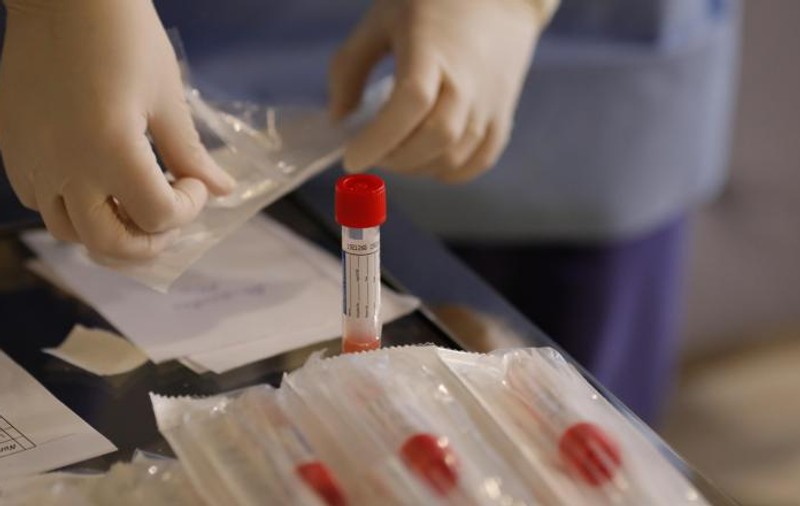 Câte teste pentru coronavirus se fac în România, defalcat pe județe. În țară, sunt 32 de centre de testare în 14 județe și București