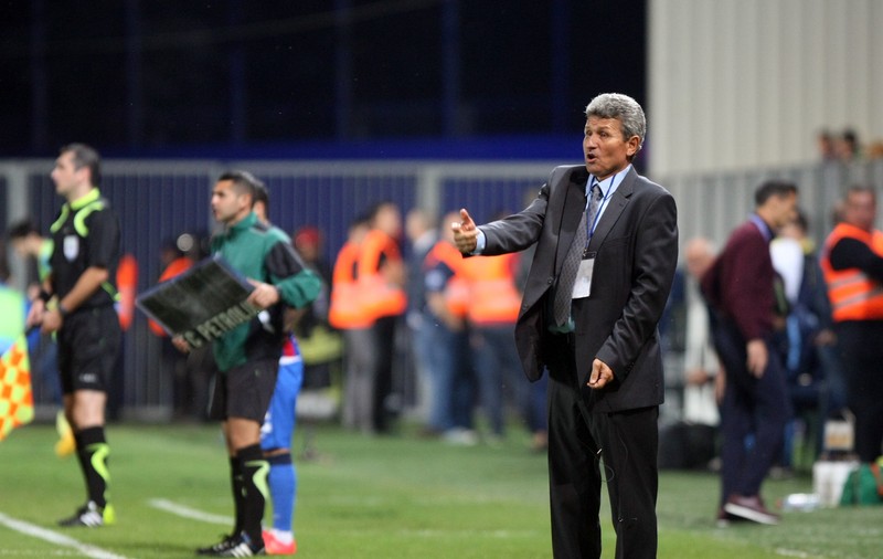 ”Mi-a fost frică pentru părinți, că erau în tribună!”. Gigi Mulțescu vorbește despre incendiul de la Petroșani, de acum 40 de ani. Actualul antrenor de la FC Voluntari, dezamăgit că etapa nu s-a amânat: ”Nu respectăm nimic”