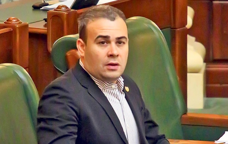 Încă un fost MINISTRU ar putea ÎNCĂTUȘAT 