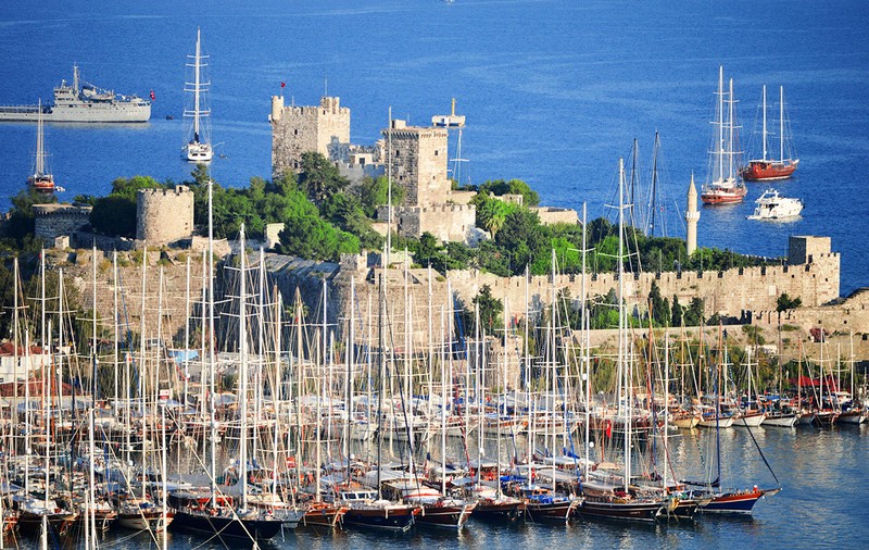 (P) Bodrum, orașul turcesc care nu doarme niciodată