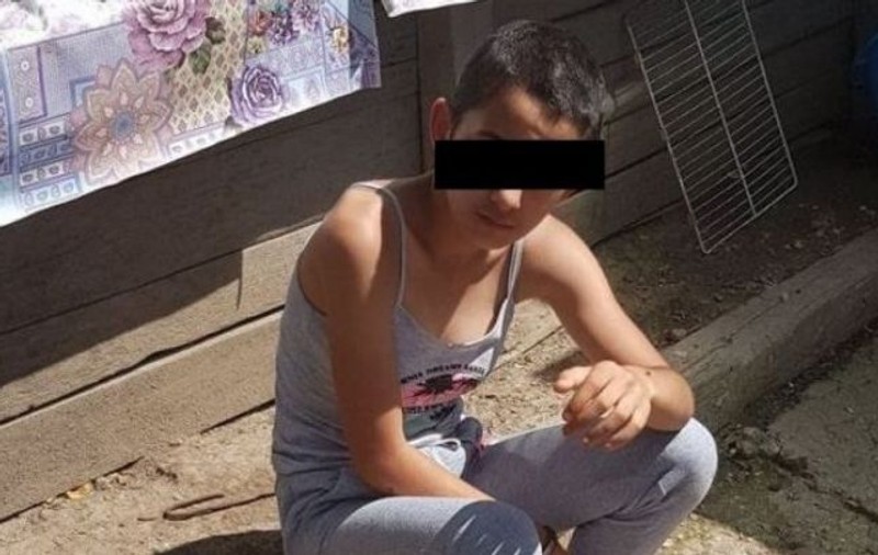 O adolescentă din Alba Iulia are peste 100 de furturi la activ. Fata are 14 ani și a fost arestată