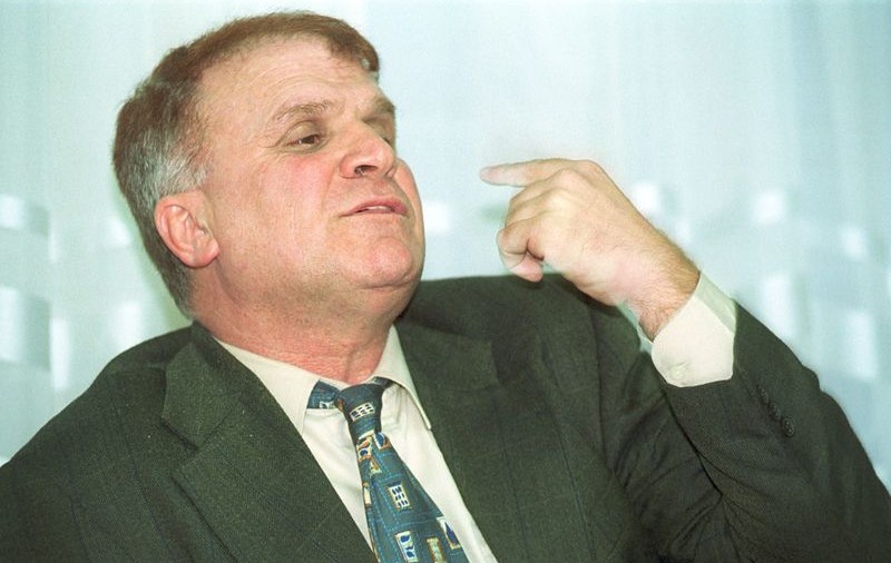 Nati Meir cântă la fluier şi alungă duhurile rele din politică