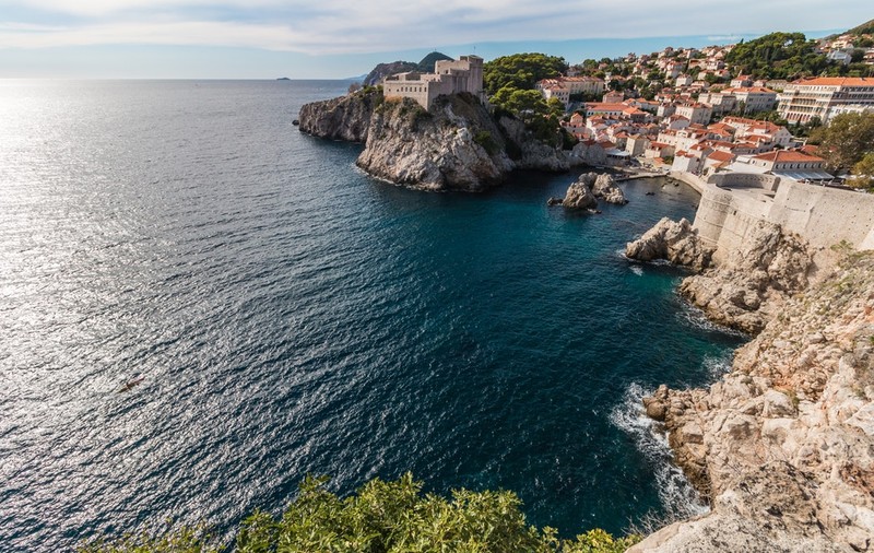 MAE atenționează turiștii români din Grecia că există riscul contactării virusului West Nile