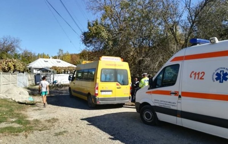 Șoferul de pe autobuzul școlar care a călcat pe cap o fetiță de doi ani era beat! Mama micuței a văzut cum i-a fost ucisă fata