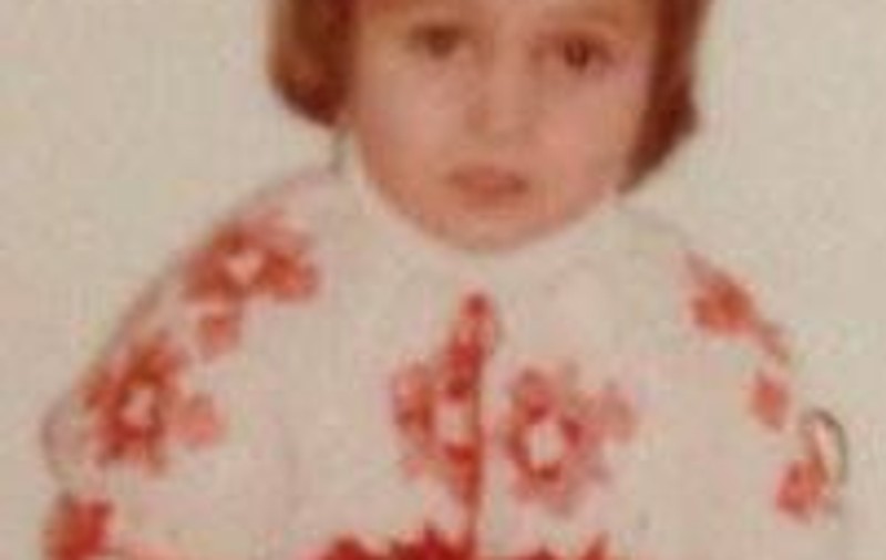 PUNEM PARIU CĂ N-O RECUNOŞTI? Fetiţa asta dulce foc este o superbă cântăreaţă de la noi! | FOTO